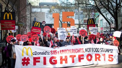 Chicago protest for a higher minimum wage.