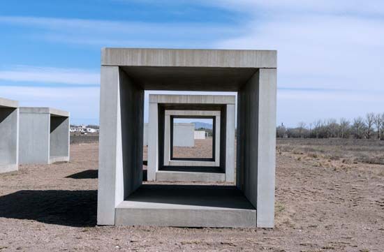 Donald Judd: 15 untitled works in concrete
